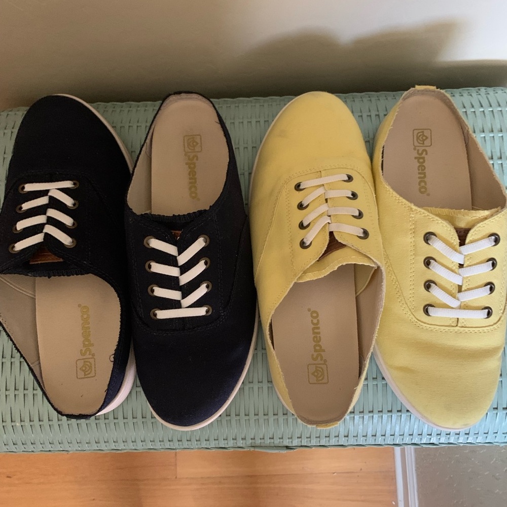 Size 8 Wide Spenco Casual Sneakers in Black and Yellow